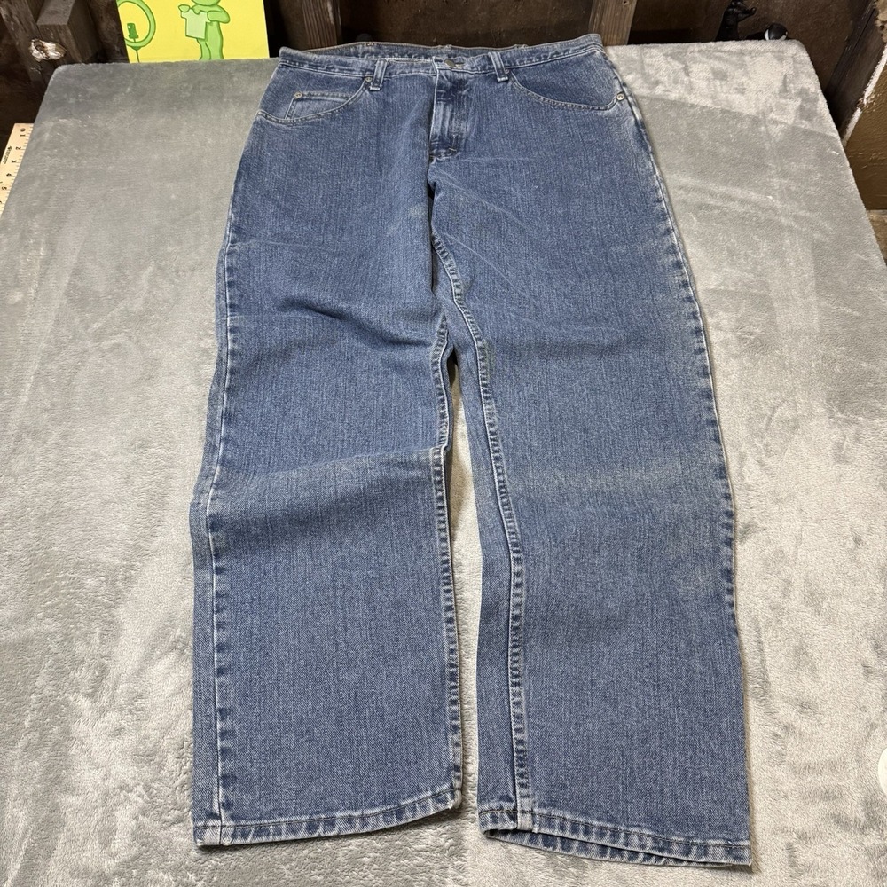 VTG Y2K Wrangler Mens Sunfaded Medium Wash Denim Straight Fit Size 34x30 Western